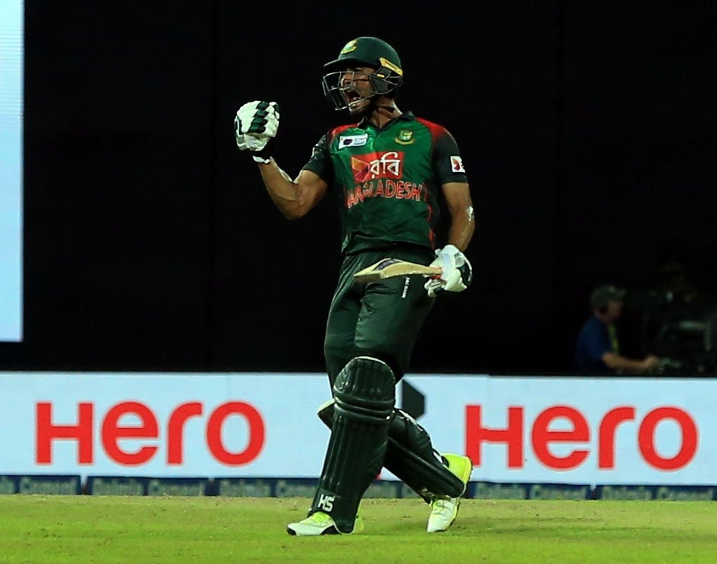 Needing 6 of the final two balls Mahmudullah (43 not out) struck a stunning six in the penultimate delivery to reach to the target.