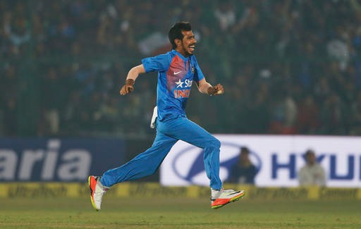 युजवेन्द्र चहल भारत के लिए अंतराष्ट्रीय टी20 क्रिकेट में तीन बार एक पारी में चार विकेट चटकाने वाले पहले गेंदबाज़ बने.