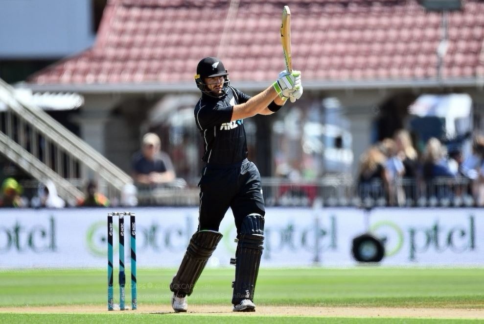 Guptill, Henry make it 5-0 for New Zealand