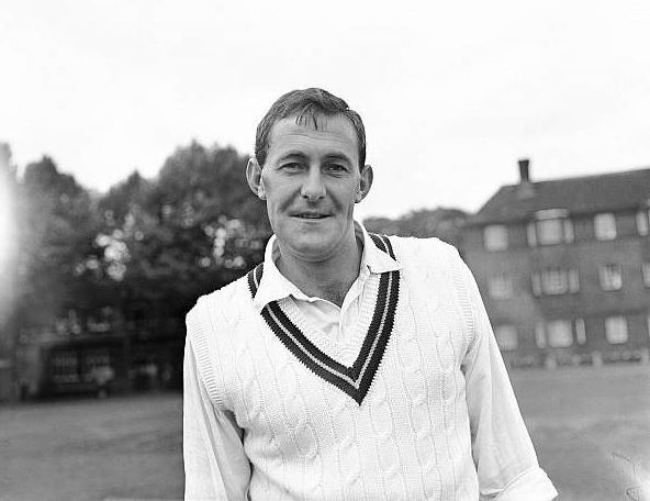 Legendary South African batsman, who redefined fielding, passes away Legendary South African batsman, who redefined fielding, passes away