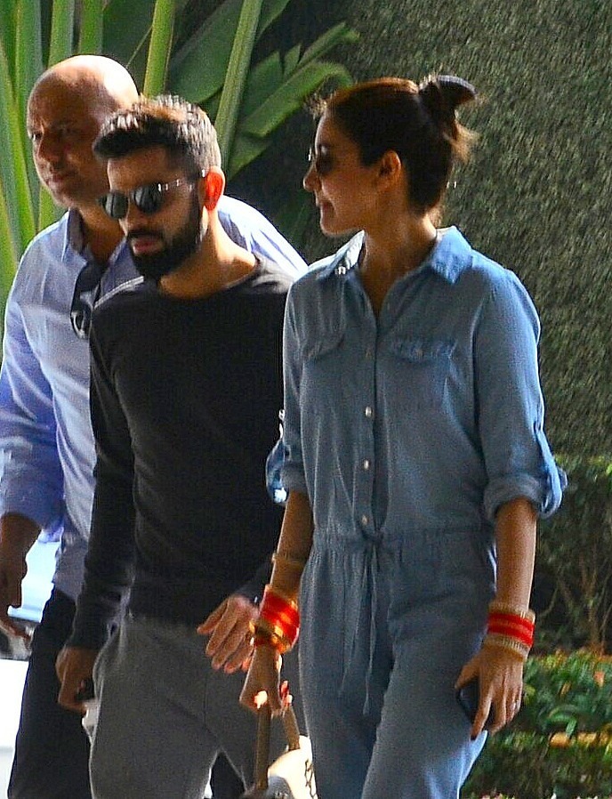 Virat-Anushka spotted hours before their Mumbai reception Virat-Anushka spotted hours before their Mumbai reception
