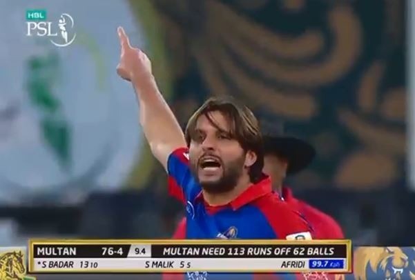 Afridi issues apology to Saif Badar over send-off Afridi issues apology to Saif Badar over send-off