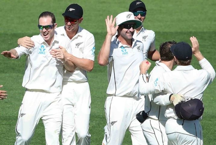 Wagner bounces New Zealand to innings victory