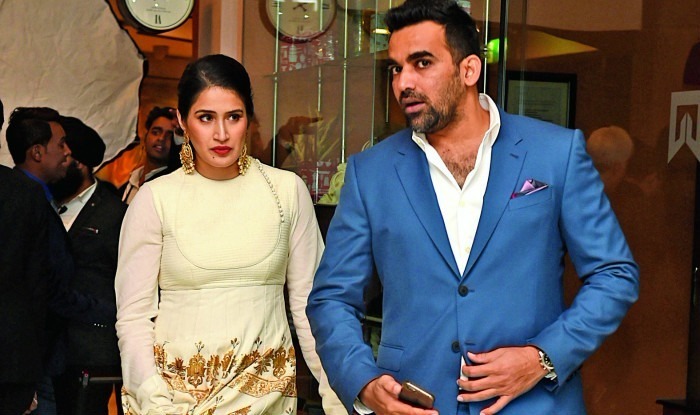 शादी के बाद एक-दूसरे को लेकर ज़हीर-सागरिका ने खोले कई राज़ शादी के बाद एक-दूसरे को लेकर ज़हीर-सागरिका ने खोले कई राज़ शादी के बाद एक-दूसरे को लेकर ज़हीर-सागरिका ने खोले कई राज़