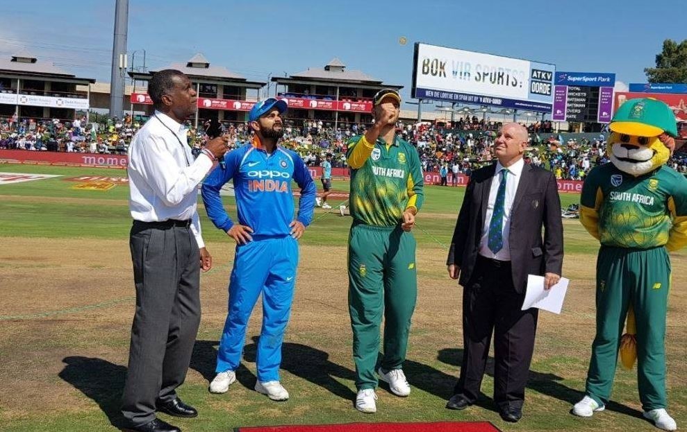 LIVE: SA opts to bowl against unchanged India; Ngidi, Klaasen make ODI debuts LIVE: SA opts to bowl against unchanged India; Ngidi, Klaasen make ODI debuts