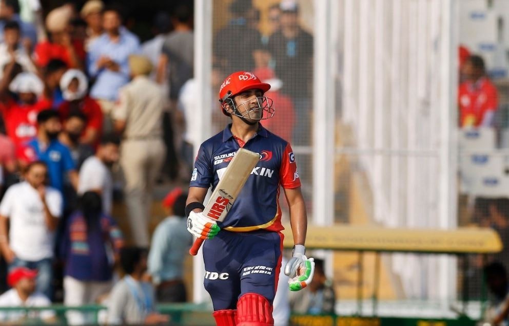 Gambhir steps down as Delhi Daredevils captain